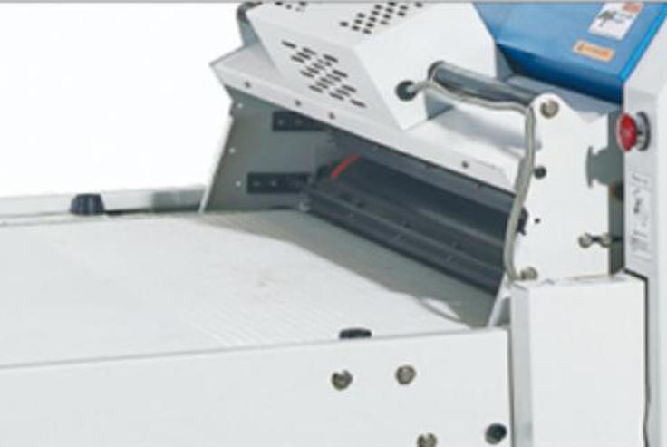 WJ-900LFS آلة ضغط الصحافة الخطية الواسعة المستقيمة لنسيج الملابس الهوائية